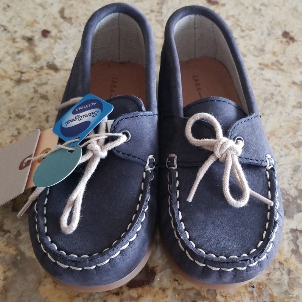 Zara boys leather loafers sz 26 or 9.5 $49.99